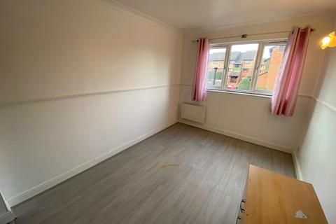 2 bedroom flat to rent, Maltby Drive, Greater London EN1