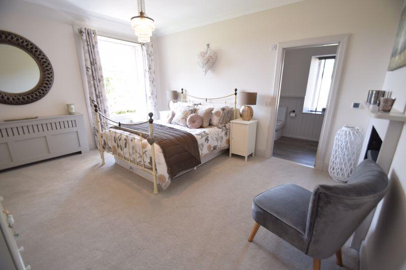 Guest bedroom