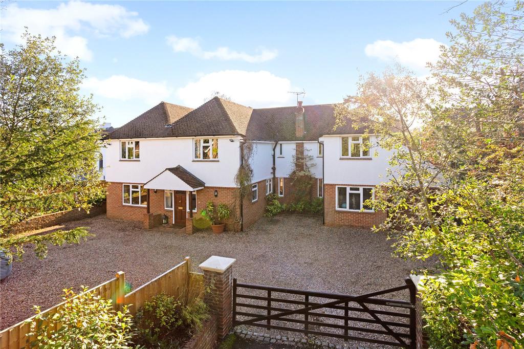 Miles Lane, Cobham, Surrey, KT11 5 bed detached house £2,150,000