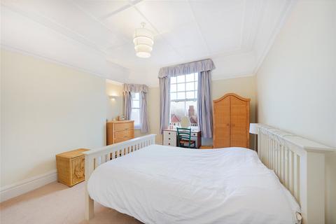 Flat 20, Sydney House Woodstock Road, London, W4 1DP