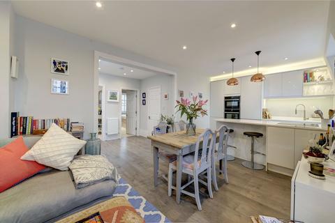 2 bedroom apartment to rent, Sheffield Terrace, London, W8