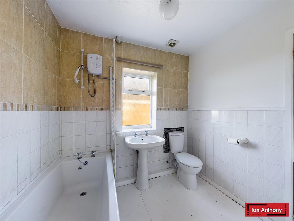 Family bathroom
