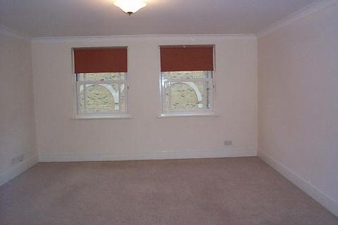2 bedroom apartment to rent - Deerhurst Crescent, Hampton Hill