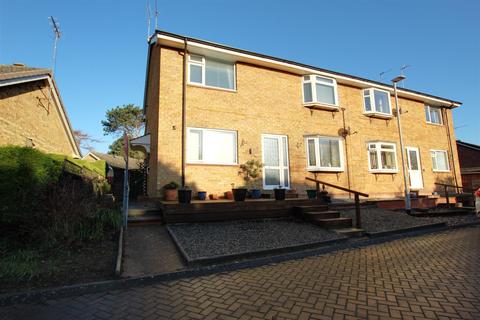 24 Beckside, Hornsea, HU18 1RT