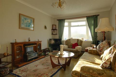 24 Beckside, Hornsea, HU18 1RT
