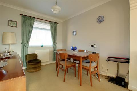 24 Beckside, Hornsea, HU18 1RT