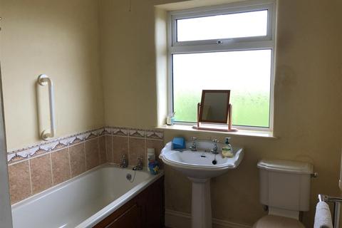 4 bedroom detached bungalow for sale - Newton Road, Wigan