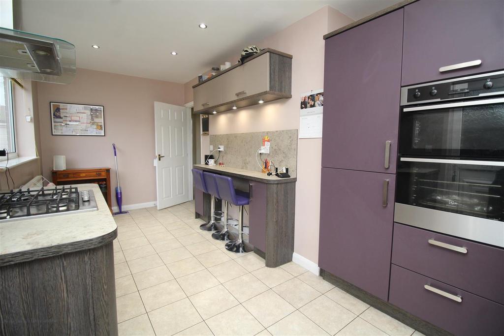 Yarwell Close, Orton Longueville, Peterborough 2 bed semidetached