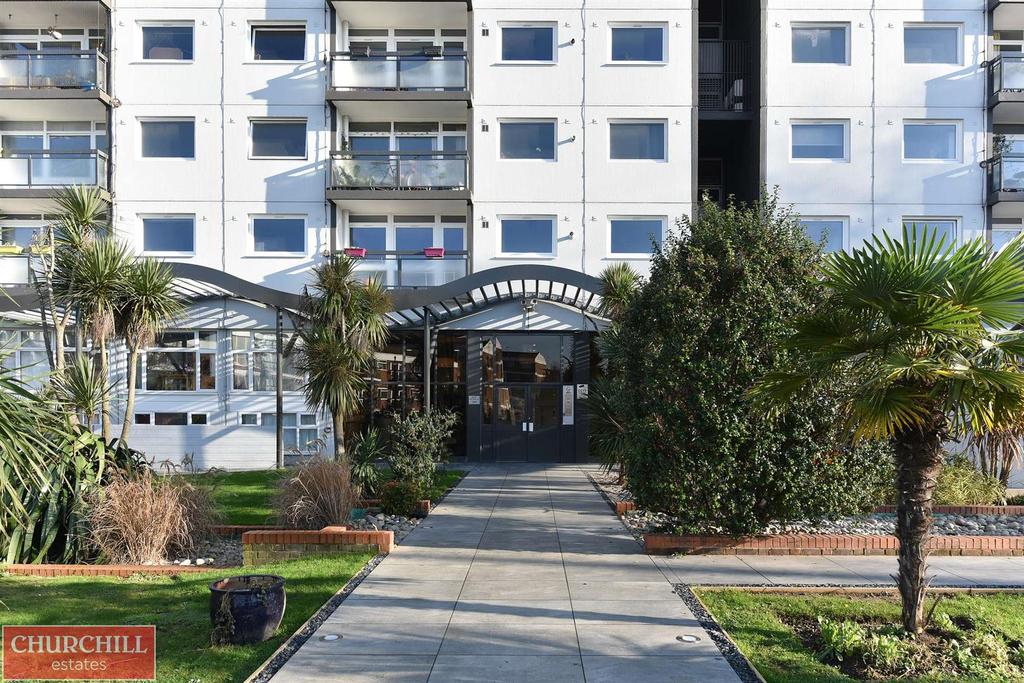 Landmark Heights, Daubeney Road, London 1 bed flat £215,000