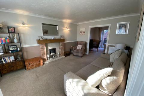 4 bedroom detached house for sale - High Greeve, Wootton Fields, Northampton, NN4