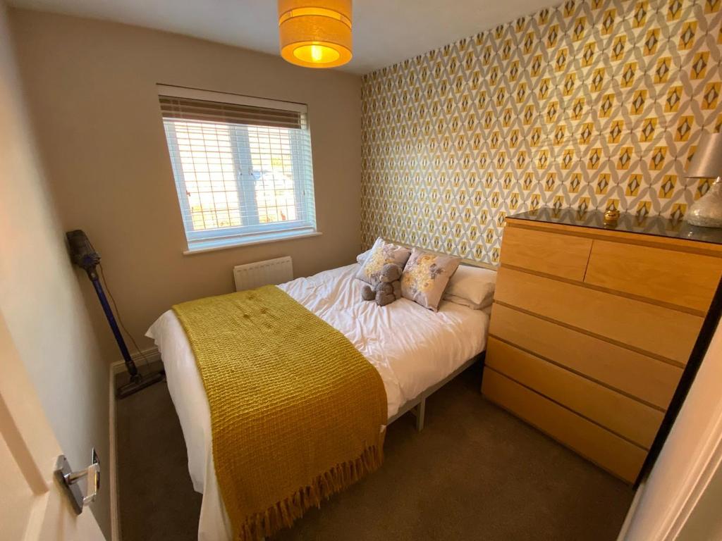 Bed 3.jpg