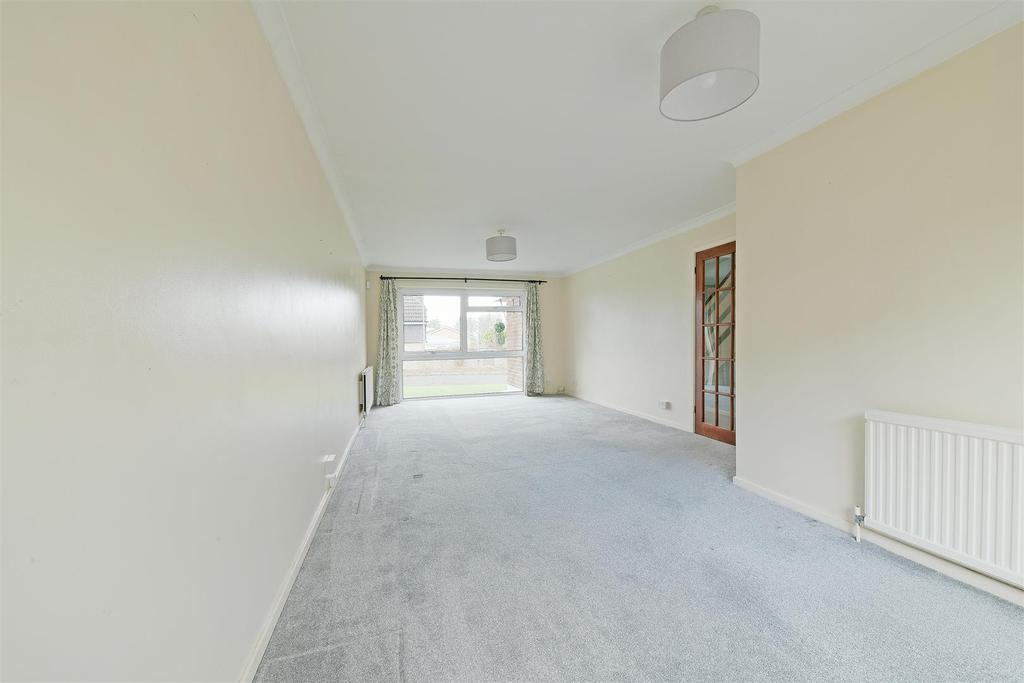 , Banstead DSC 19145 Pine Place, Banstead .jpg