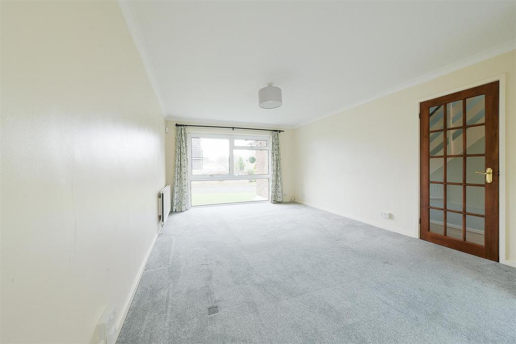 , Banstead DSC 19165 Pine Place, Banstead .jpg