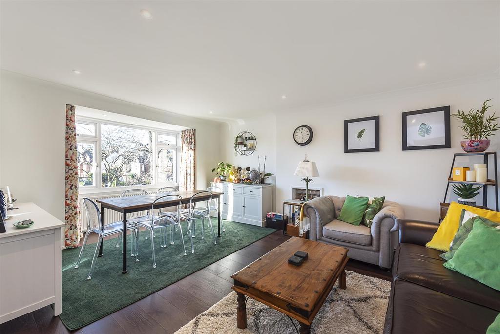 Gilpin Green, Harpenden 3 bed flat £595,000