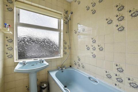 12 Wesley Avenue, London, NW10 7BN