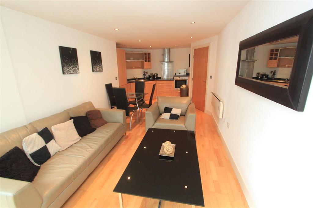 McClure House, Leeds Dock 1 bed flat £775 pcm (£179 pw)