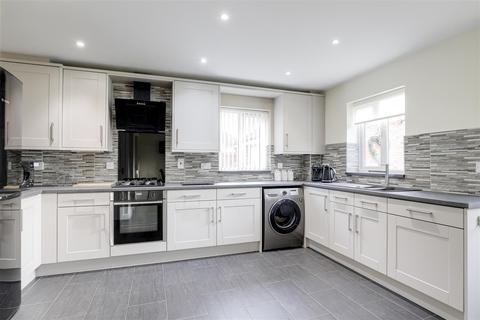4 bedroom detached house for sale - Thales Drive, Arnold, Nottinghamshire, NG5 7NF