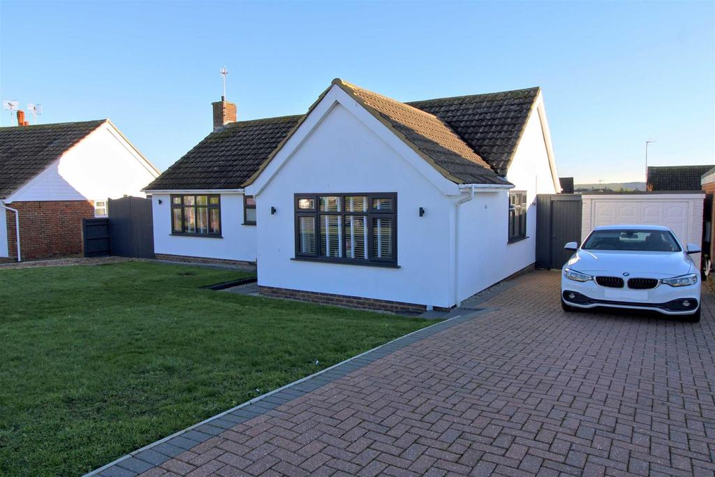 Buckland Road, Seaford 3 bed detached bungalow £610,000