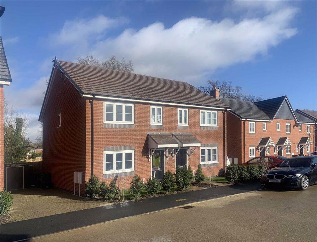 Aries Drive, Shawbury 3 bed semidetached house £850 pcm (£196 pw)