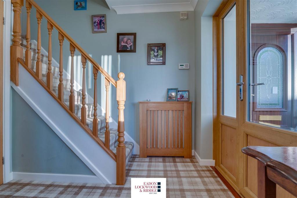 Belcourt Road, Rotherham 3 bed semidetached house £240,000