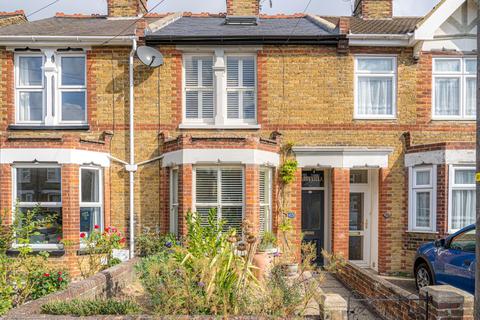 63 Athelstan Road, Faversham, ME13 8QN
