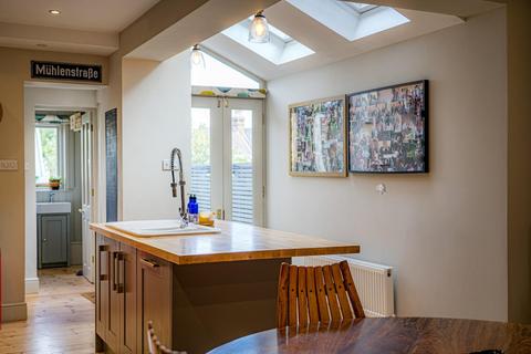 63 Athelstan Road, Faversham, ME13 8QN