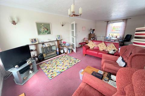2 bedroom flat for sale - Reigate Road, Worthing
