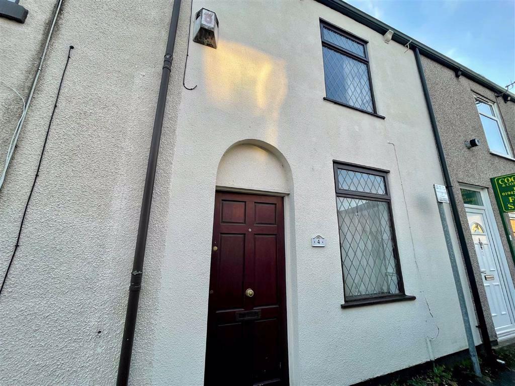 Henrietta Street, Leigh 2 bed terraced house £79,950