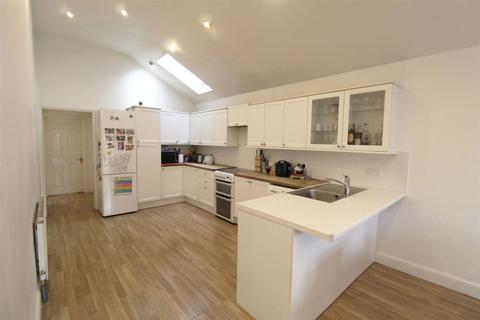 23 Langley Avenue, Worcester Park, KT4 8PB