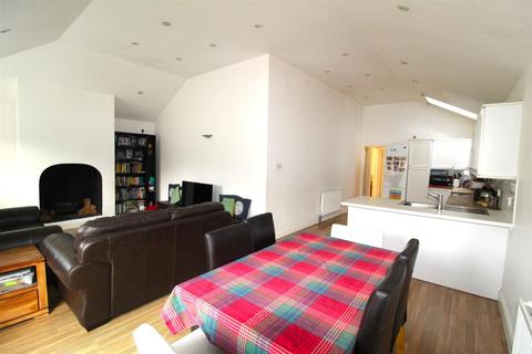 23 Langley Avenue, Worcester Park, KT4 8PB