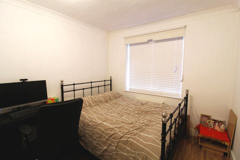 23 Langley Avenue, Worcester Park, KT4 8PB
