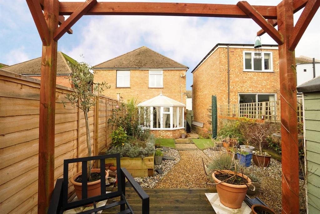 Ashburnham Road, Hastings 3 bed semidetached house £350,000