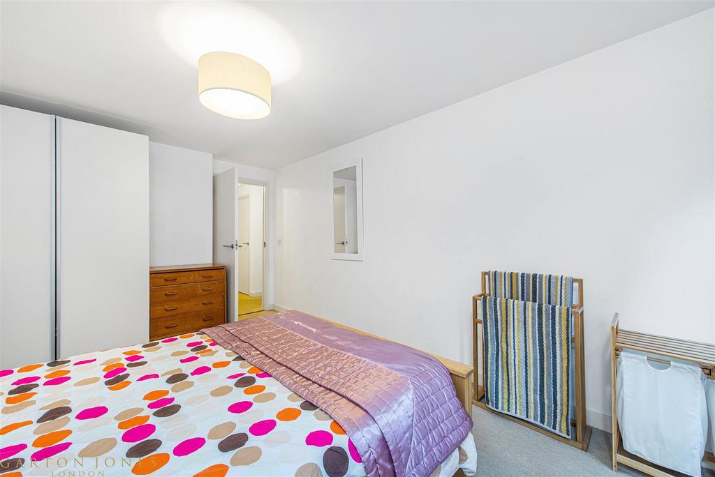 Bedroom (2).jpg