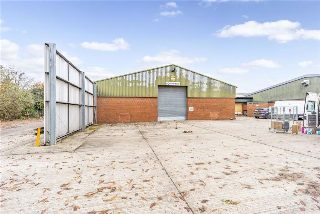 A52 Business Park, Skegness... Industrial unit £1,663 pcm (£384 pw)