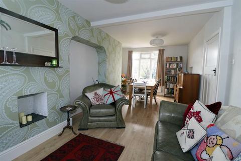 67 Hanworth Road, Warwick, CV34 5DY