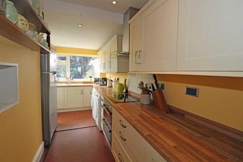 67 Hanworth Road, Warwick, CV34 5DY