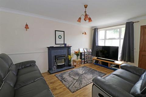 36 Eastley Crescent, Warwick, CV34 5RX