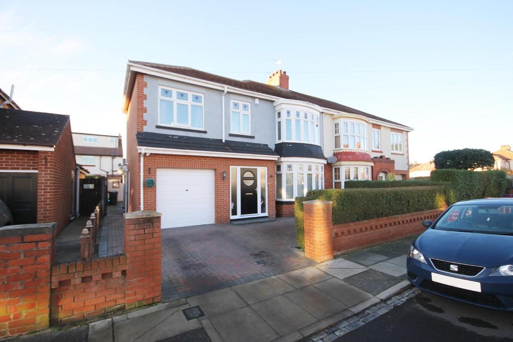 The Oval, Hartlepool 4 bed semidetached house £245,000