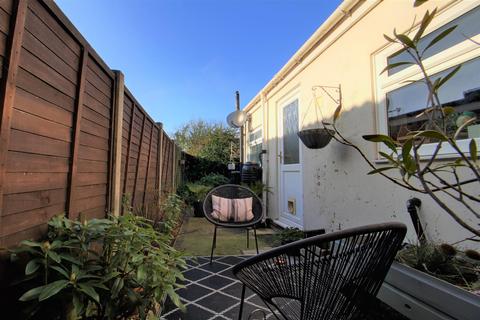 13 Westend Parade, Gloucester, GL1 2RY
