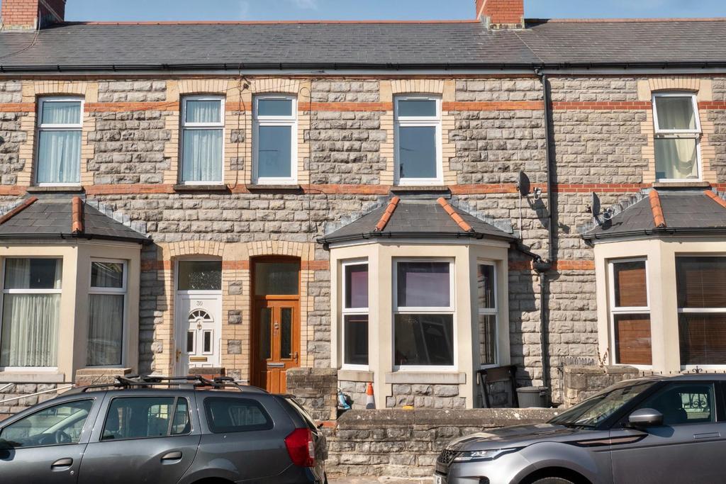 Salop Street, Penarth 3 bed terraced house £350,000