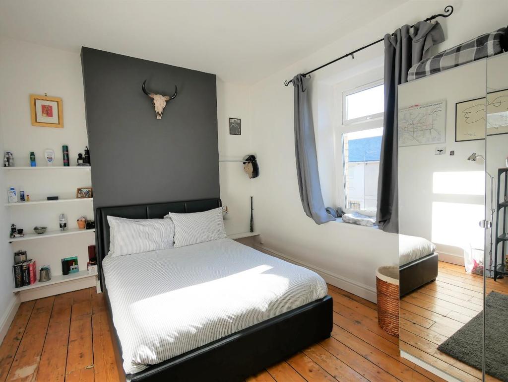 Salop Street, Penarth 3 bed terraced house £350,000