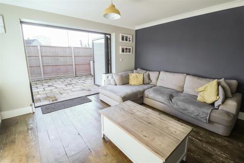 133a Blackbush Spring, Harlow, CM20 3EB