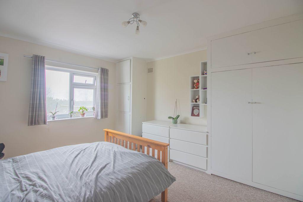 Bedroom 1 (Double)