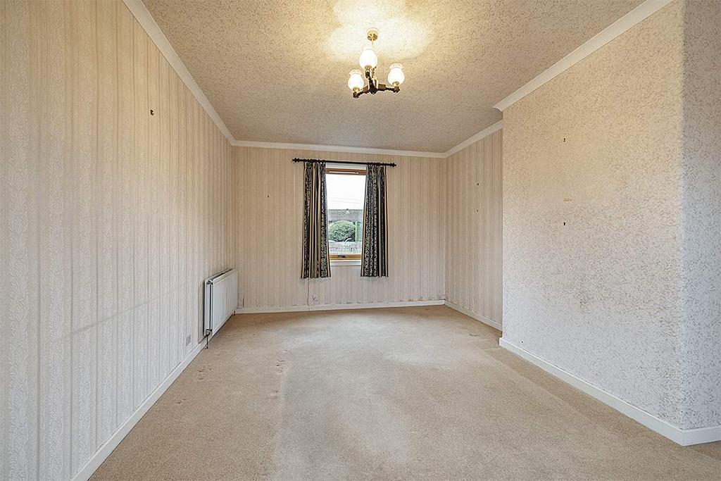 15 Inch Gardens, Kelso TD5 7JS 3 bed semidetached house £165,000