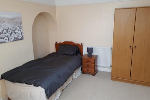 1 bedroom in a house share to rent, Room 4, Capcroft Road, Billesley, B13 0JB