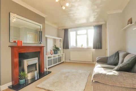 3 bedroom terraced house for sale - Hawkswood Street, Kirkstall, LS5