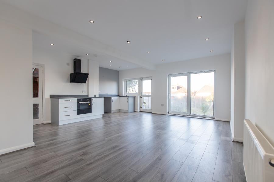 Peplins Way, Kings Norton... 3 bed semidetached house £250,000
