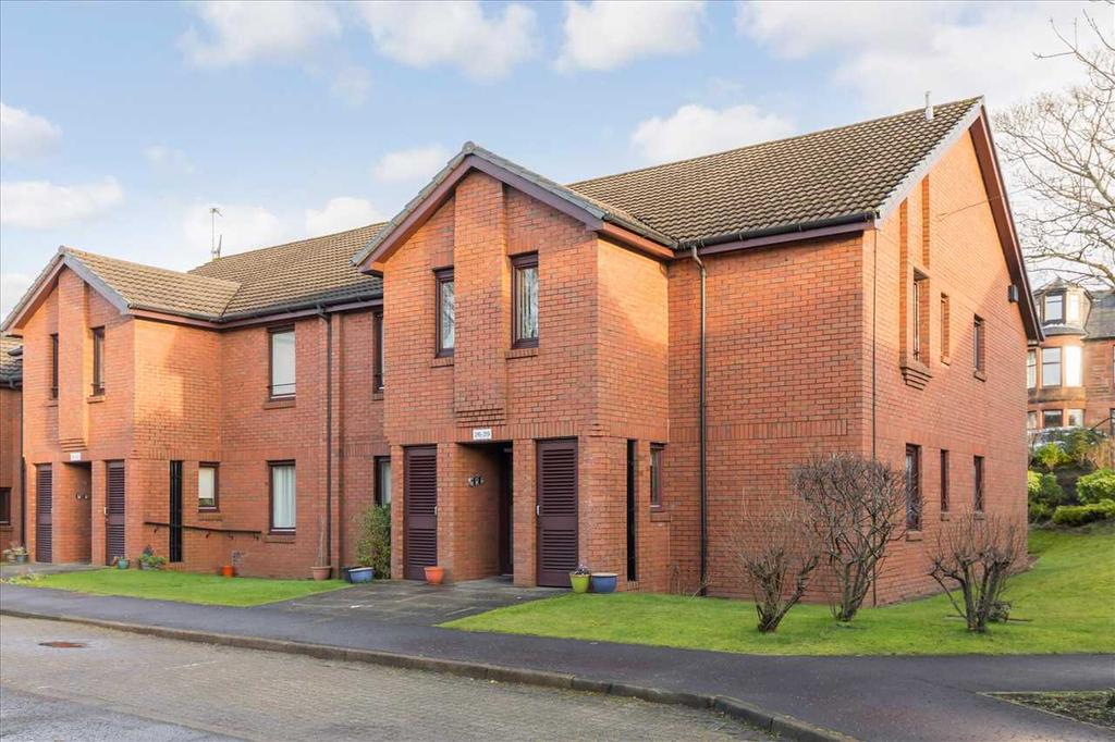 Cairndow Court, Muirend, GLASGOW 1 bed apartment for sale £86,000