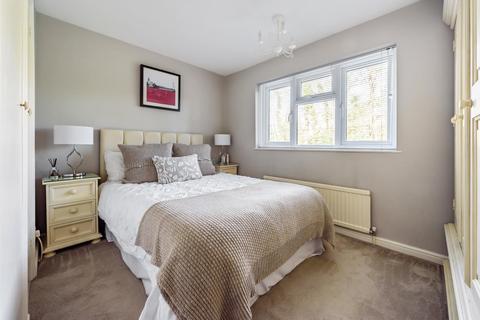 43 Lyfield, Oxshott, Leatherhead, KT22 0SH