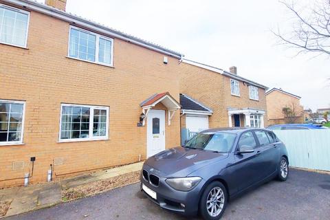 2 bedroom semi-detached house to rent, Winchester Road, Grantham, NG31